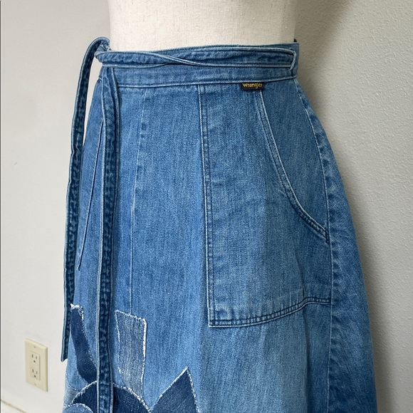 Vintage Wrangler Denim Patchwork Wrap Skirt Tie Size Small - Picture 2 of 16